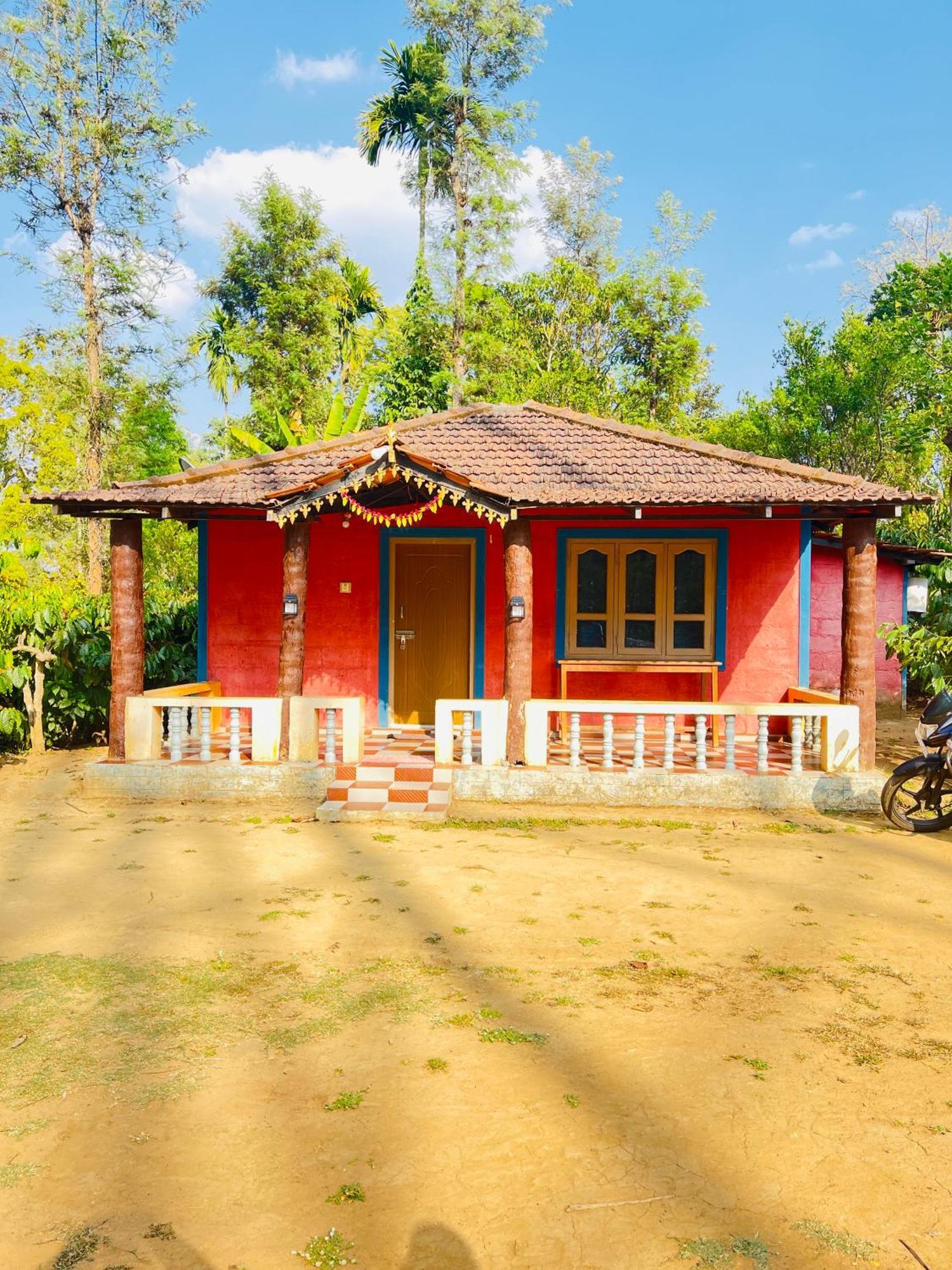 Preetham Homestay Kushālnagar Exteriör bild