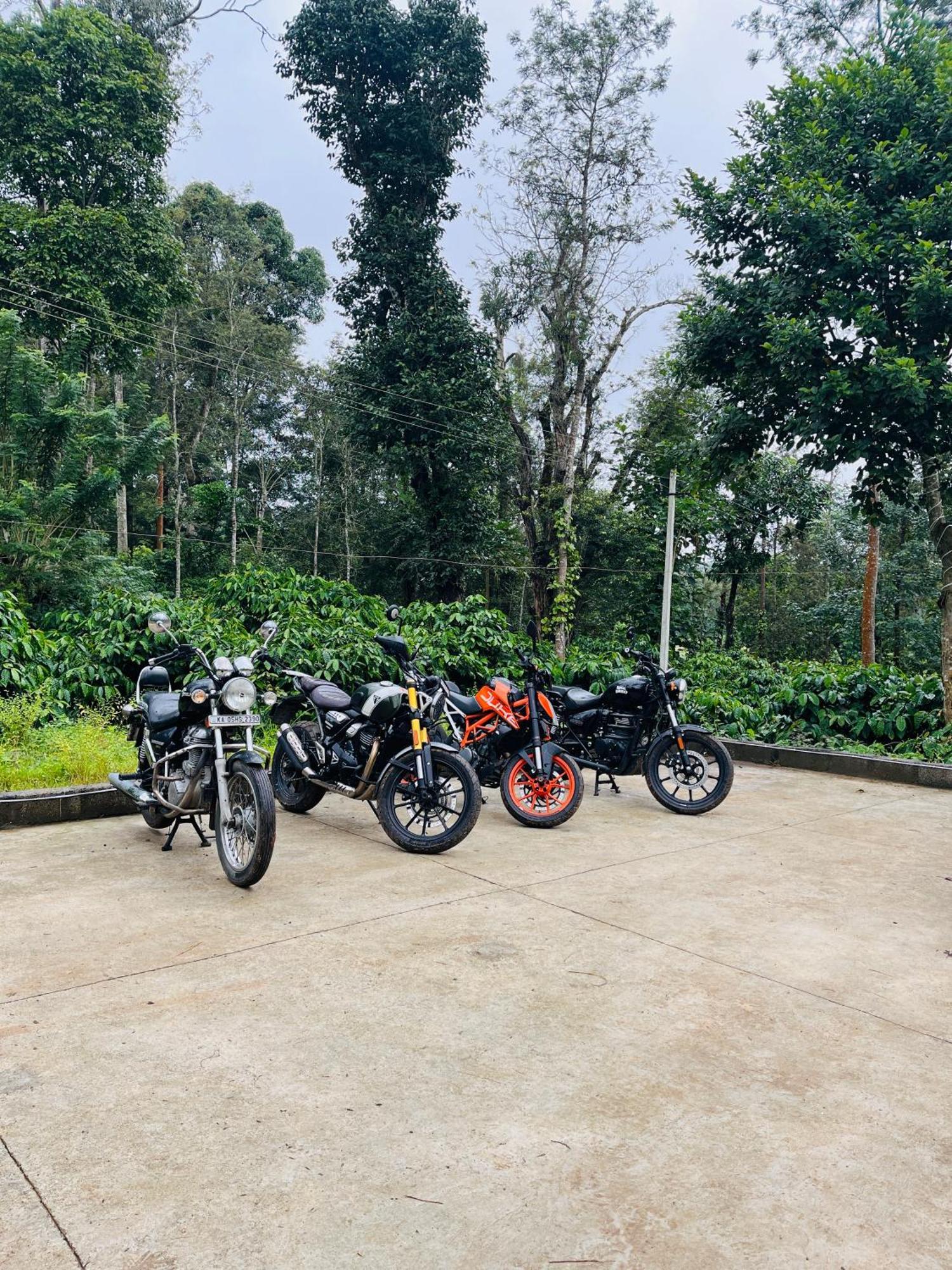 Preetham Homestay Kushālnagar Exteriör bild